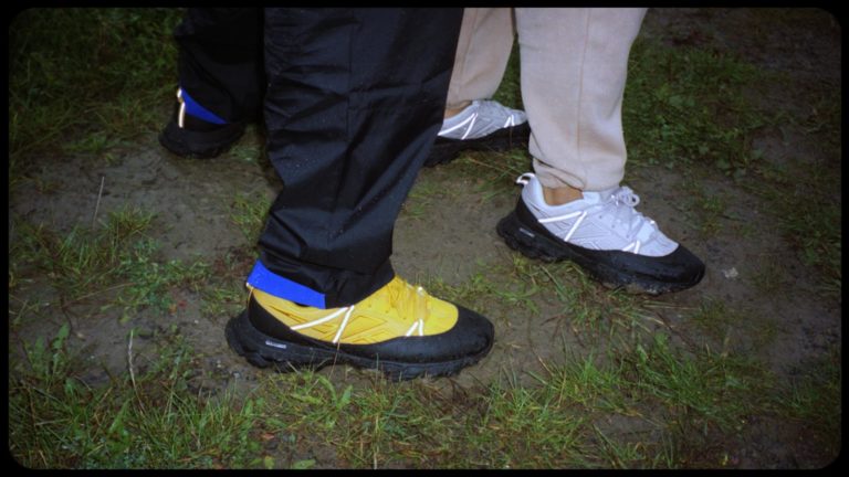 Erkenne den Schatten deines Abenteuers mit den Reebok DMX Trail Shadow Sneakers